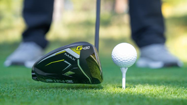 ping-g430-driver-next-to-a-teed-up-golf-ball