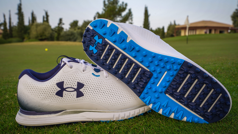 one-under-armour-glide-2-ls-shoe-propped-upside-down-resting-on-the-other