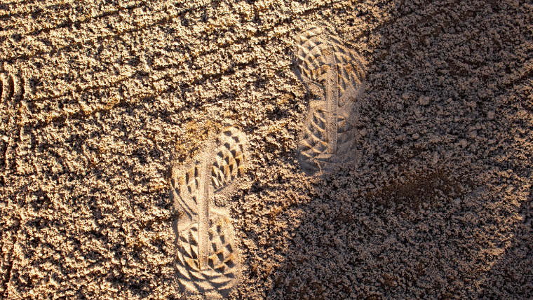 footprints-in-a-bunker