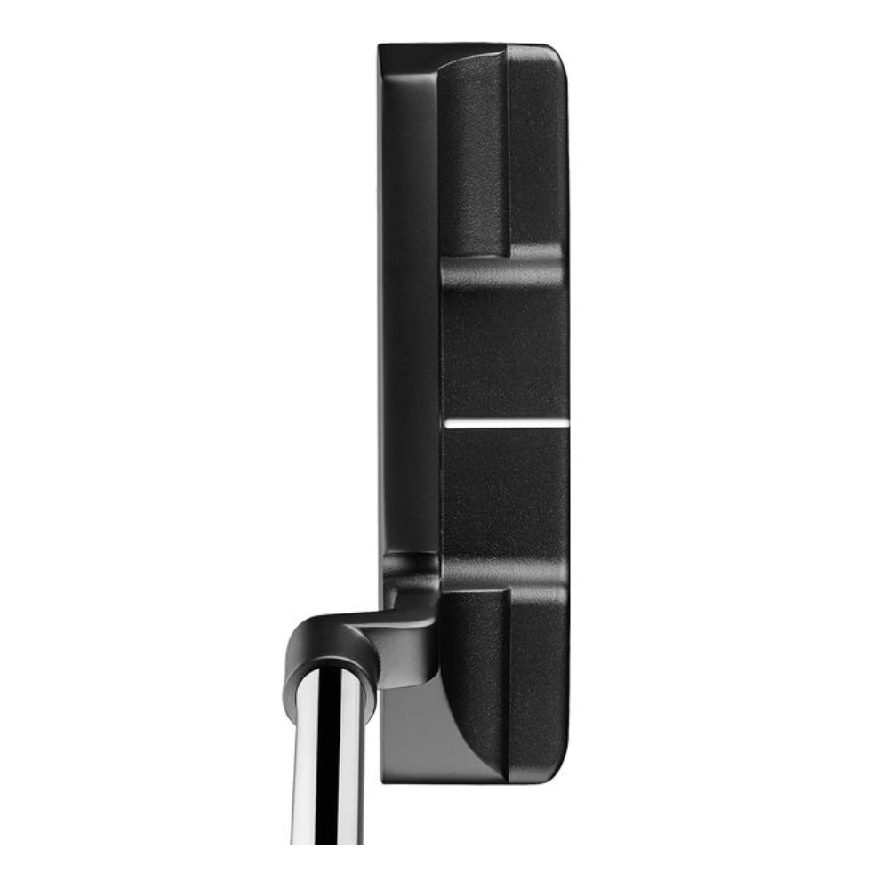 a-putter-with-a-blade-head-type