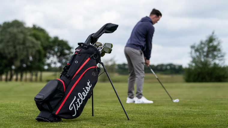 Titleist Players 4 PLUS golf bags