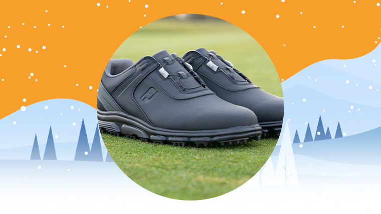 Golf shoes on Click & Collect