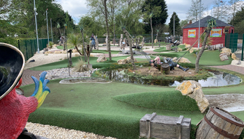 Adventure Golf