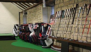 Indoor Putting Centre